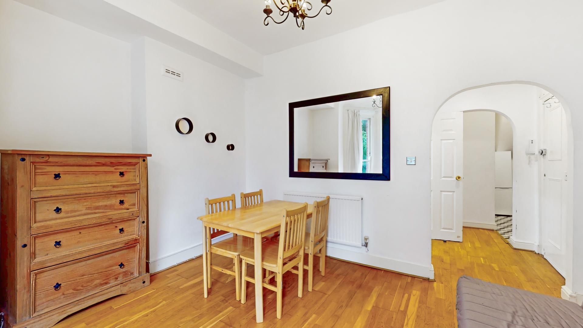 			1 Bedroom, 1 bath, 1 reception Flat			 Brondesbury Villas, QUEENS PARK